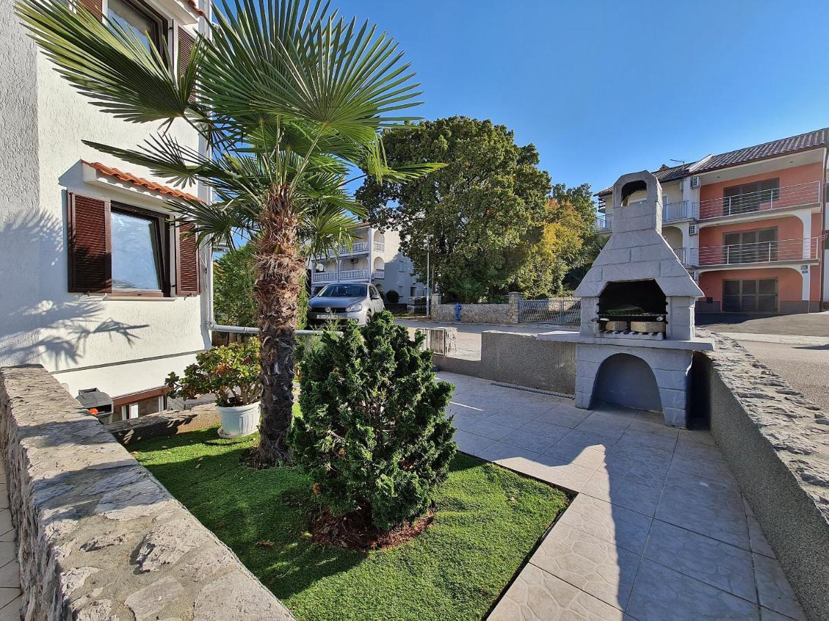 Apartmani Totic Malinska Exterior foto